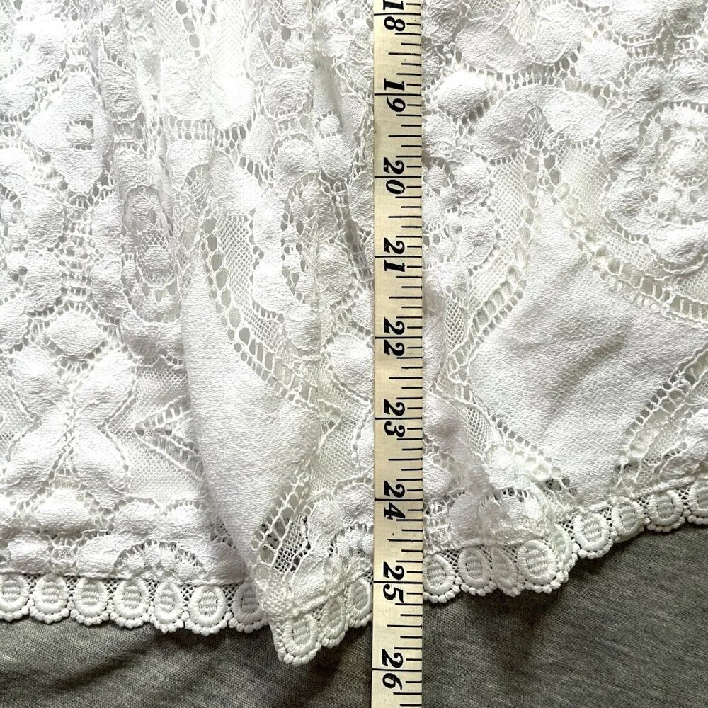 Doe & Rae White Floral Lace Sleeveless Tank